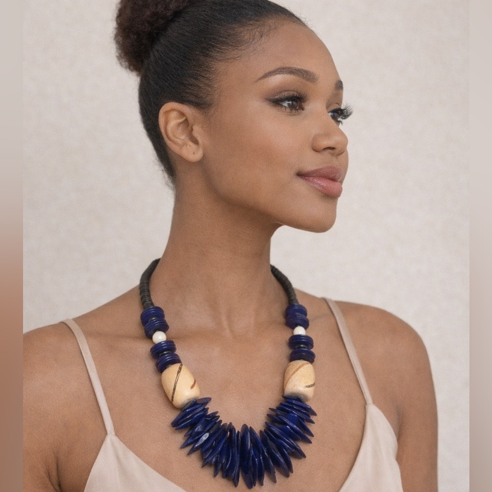 Elegant Black and Blue Beaded Necklace